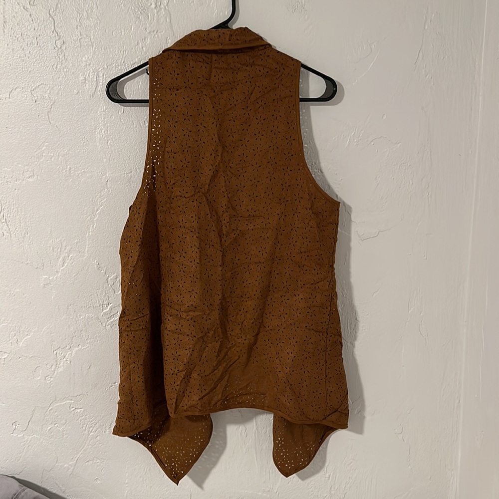 TCEC faux suede hippy/western/groovy vest! Size Medium - Picture 2 of 8